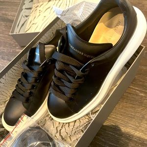 Mens Alexander McQueens